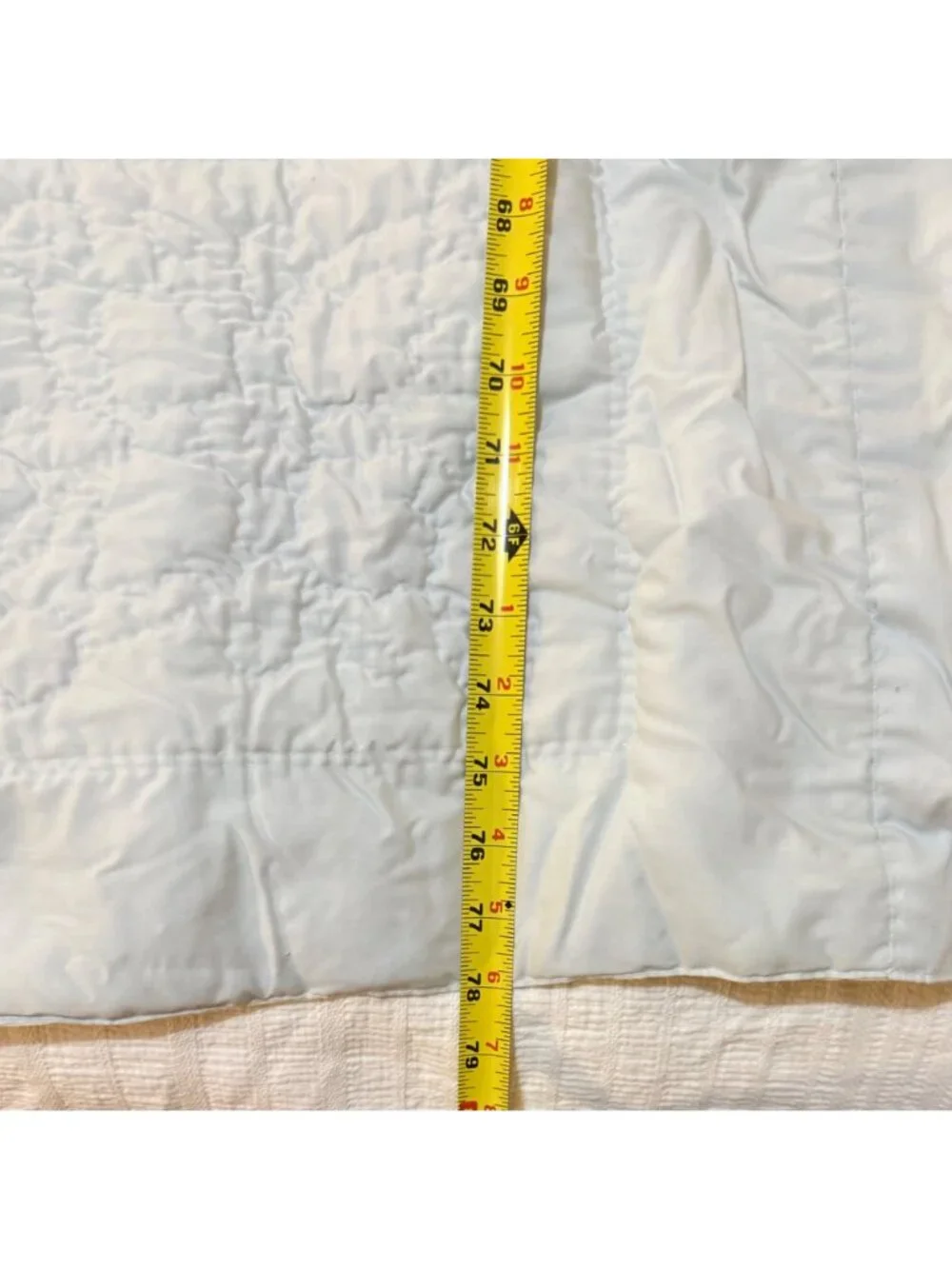 Vintage Hand Stitched Floral Queen Quilt – 78" x 64" - Picture 3 of 11